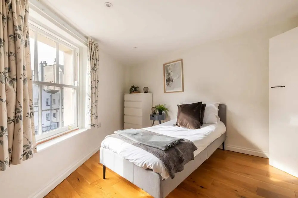 Bright & Quirky 3BD Home - Wellington Terrace!