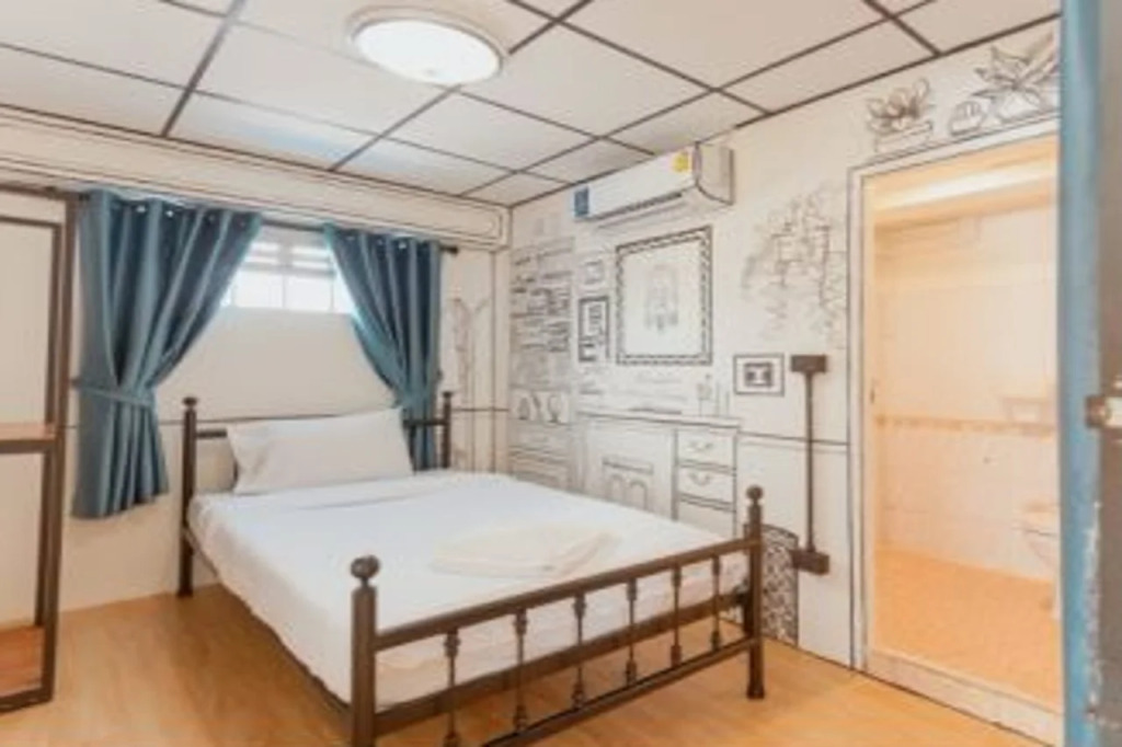 RoomQuest Chiang Mai Tha Phae