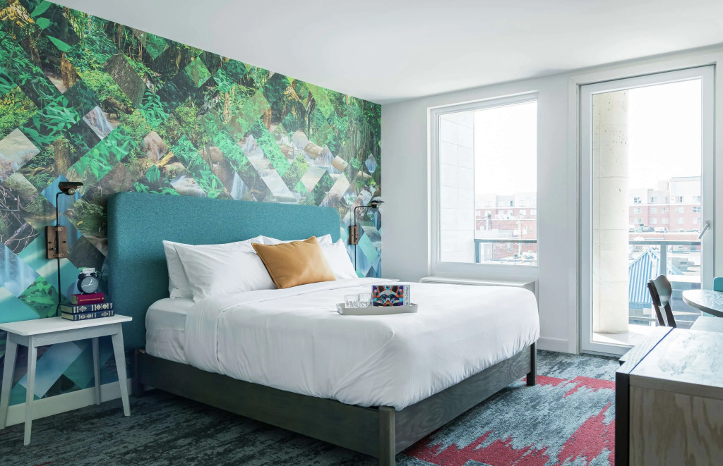 Canvas Moncton, Tapestry Collection By Hilton