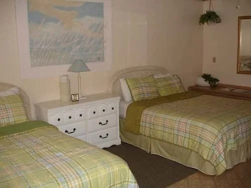 Knolls Court Motel