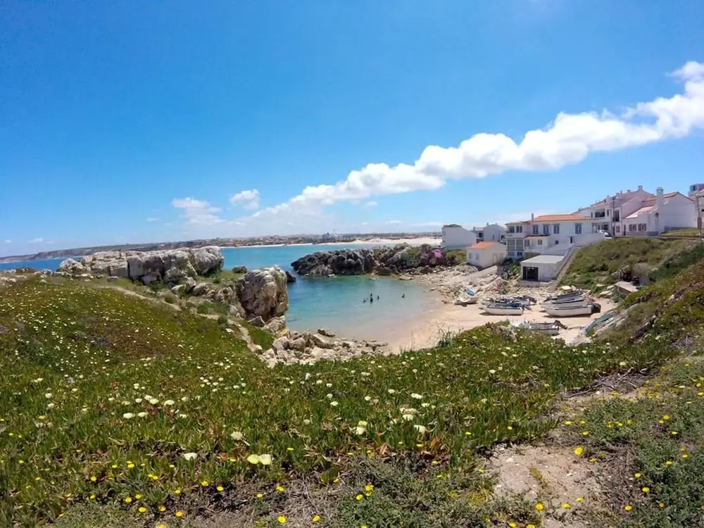 House With 3 Bedrooms in Atouguia da Baleia, With Wifi - 400 m From the Beach