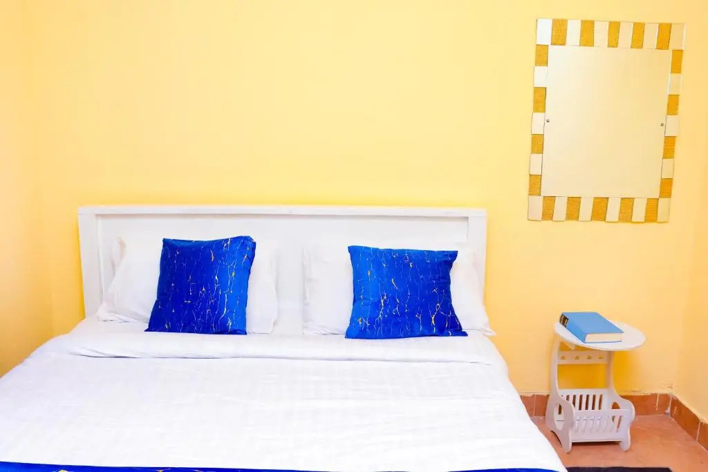 Yellow Magic 2 bedroom Apartment
