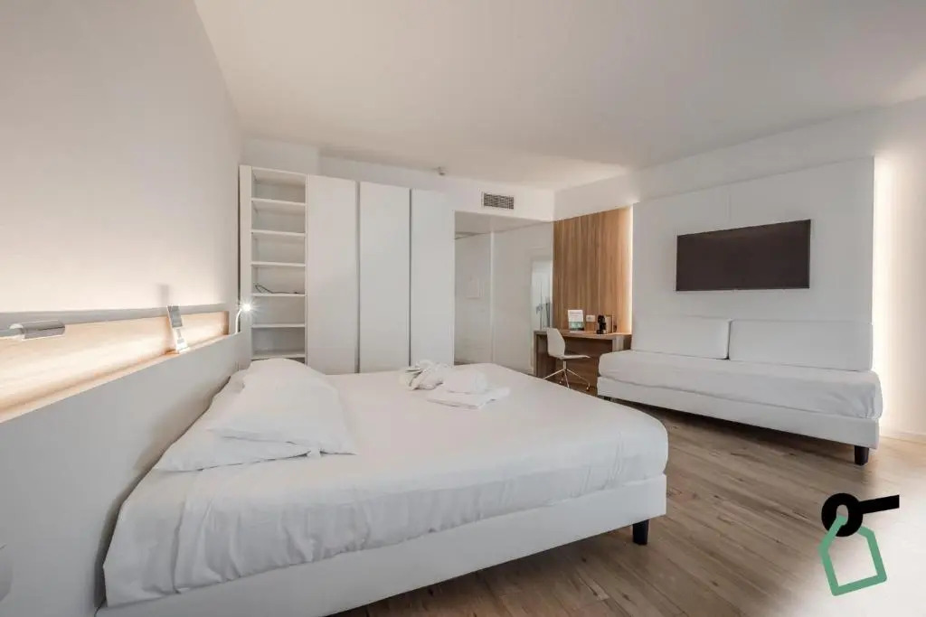 HOTIDAY Room Collection - Tirrenia