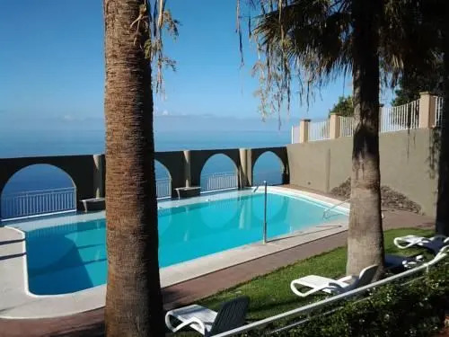 La Muralla Apartamentos