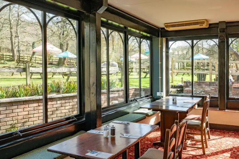 High Corner Inn