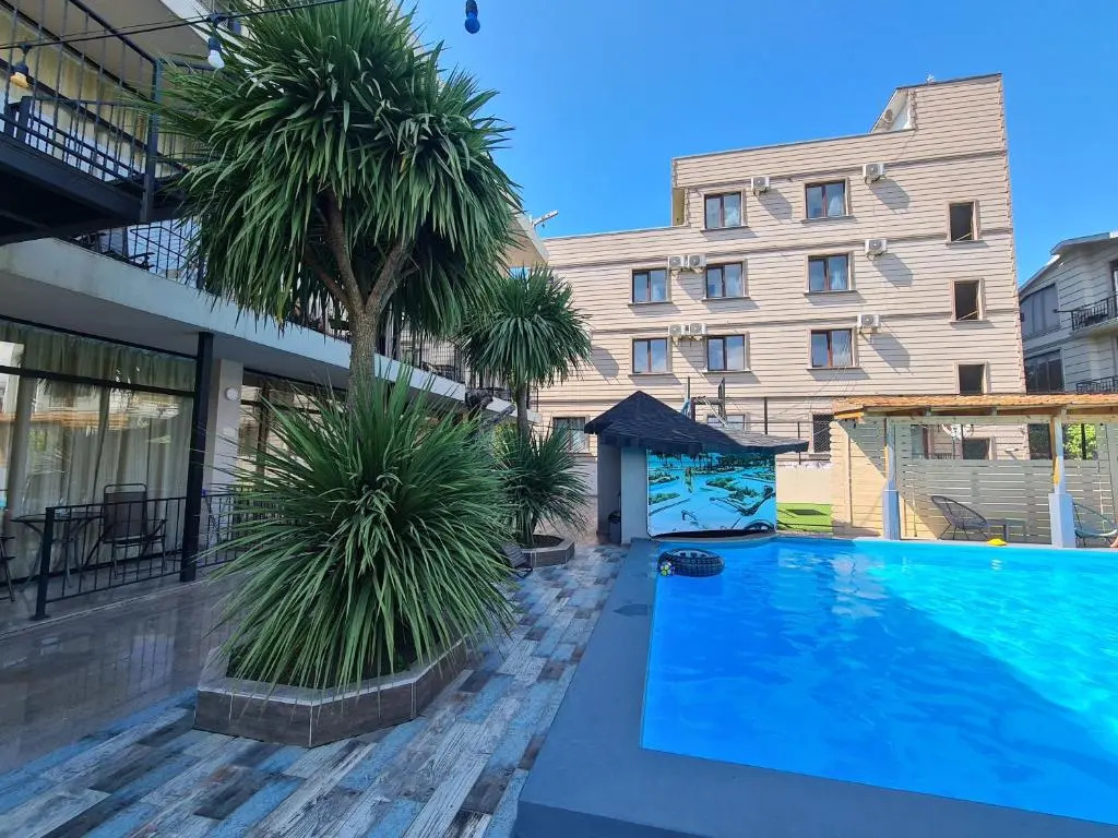 Hotel Amigo II