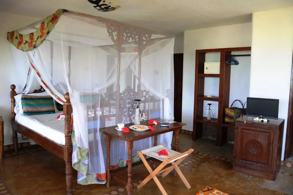 Samaki Lodge