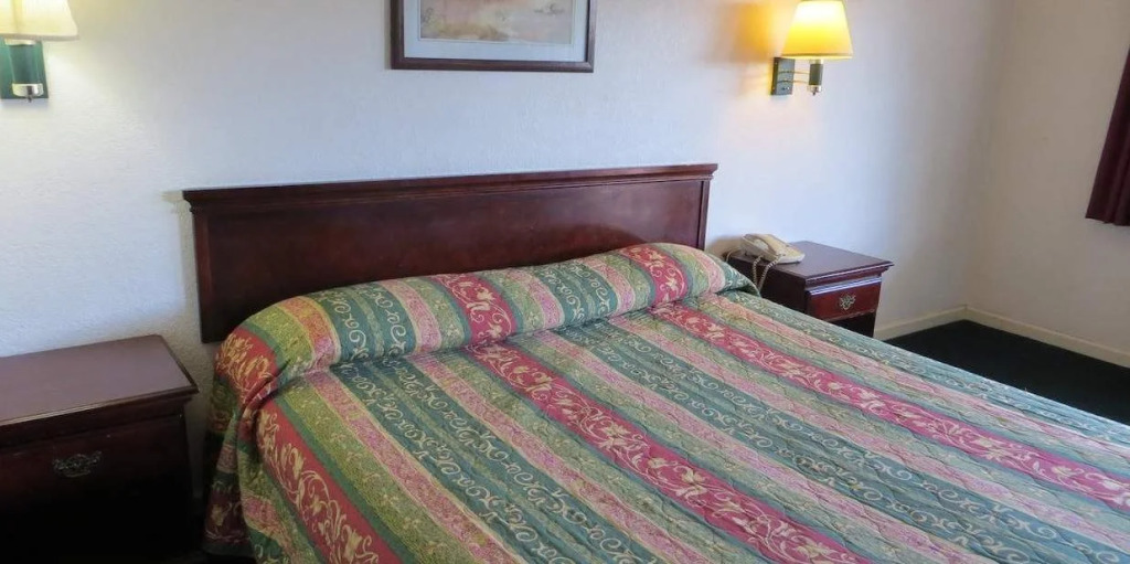 Capri Motel