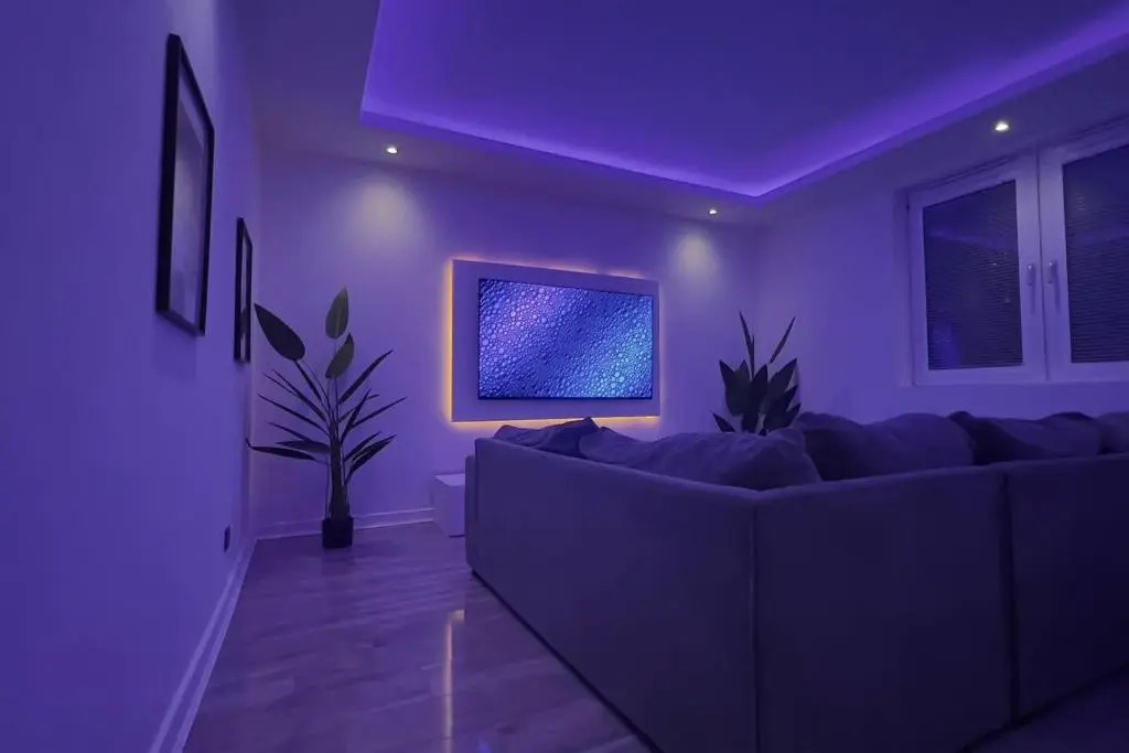 Stunning Luxury Apartment Near Motherwell