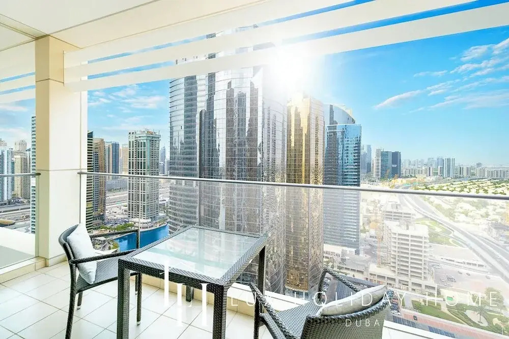 LUX  The Bonnington JLT Suite 2