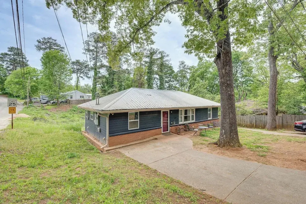 4 Mi to Dtwn: Family-friendly Apt in Atlanta!