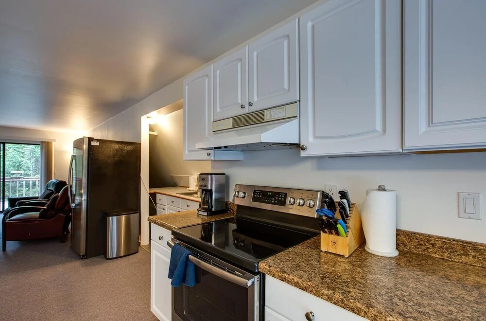 76mbr - Wifi - Pets Ok - Hot Tub - Sleeps 9 4 Bedroom Home