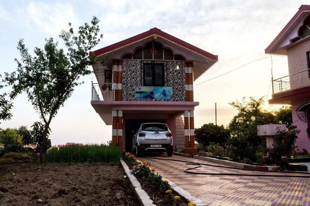OYO 13879 Home Hill View 1BHK