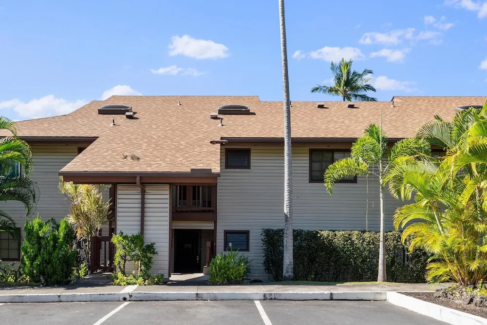 Big Island Lunapule Condos 102a 2 Bedroom Condo