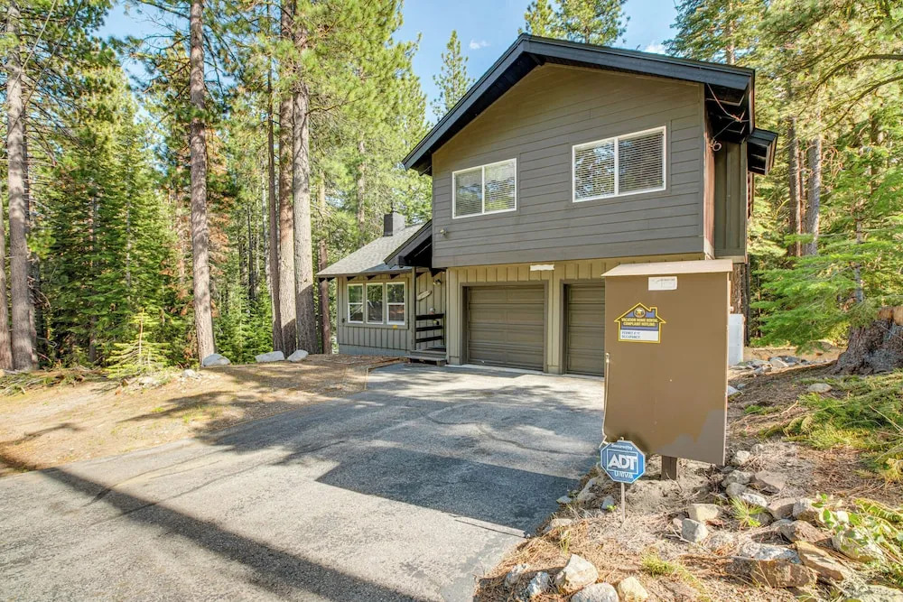 Spacious House w/ Deck & Grill in South Lake Tahoe