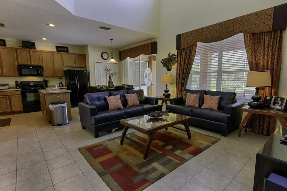 Stunning 6 Bed Modern Villa with Harry Potter Themed Room And South Facing Pool And SPA Overlooking Conservation Land