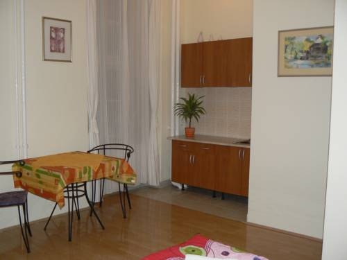 Árbi Apartman Hotel