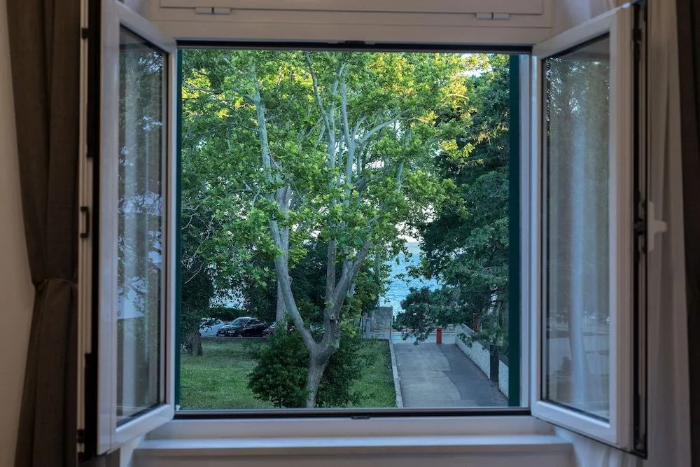 Green Park Luxury Rooms