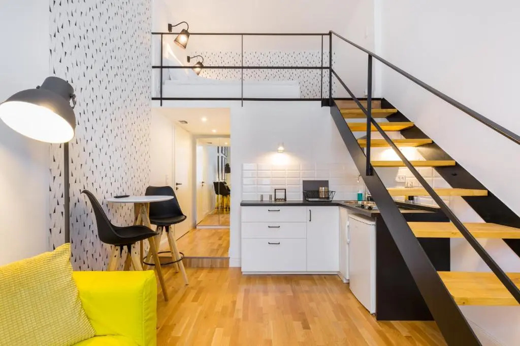 Leah Studios