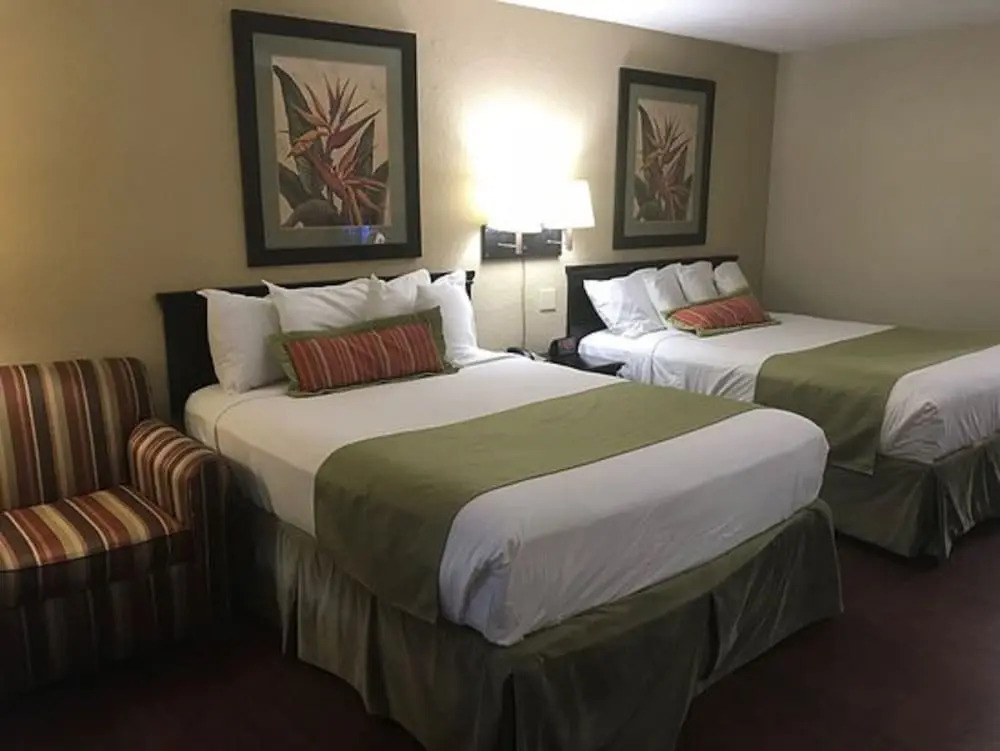Residence Hub Inn and Suites