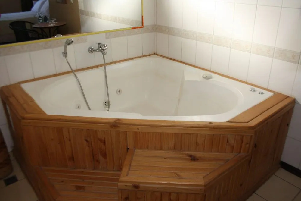 Tikay Suite Hotel