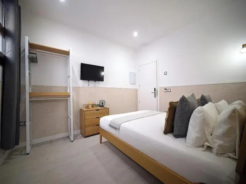 Dobo Azacanes Hostal