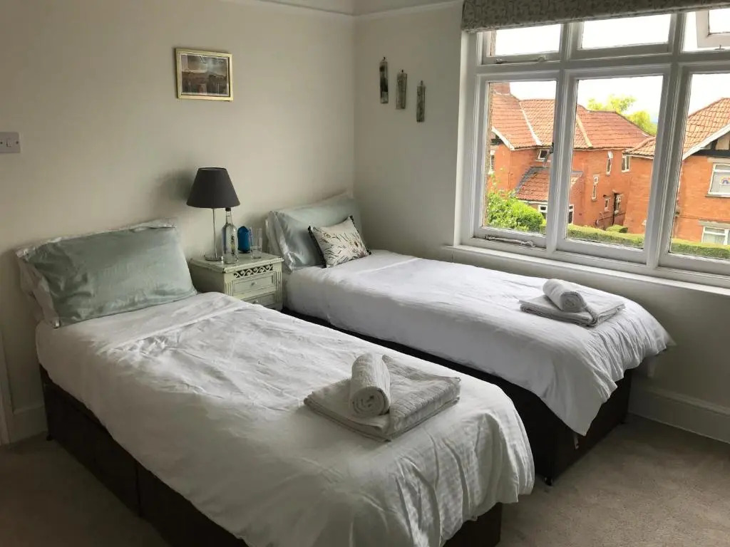 Ries Retreat - The Emerald room