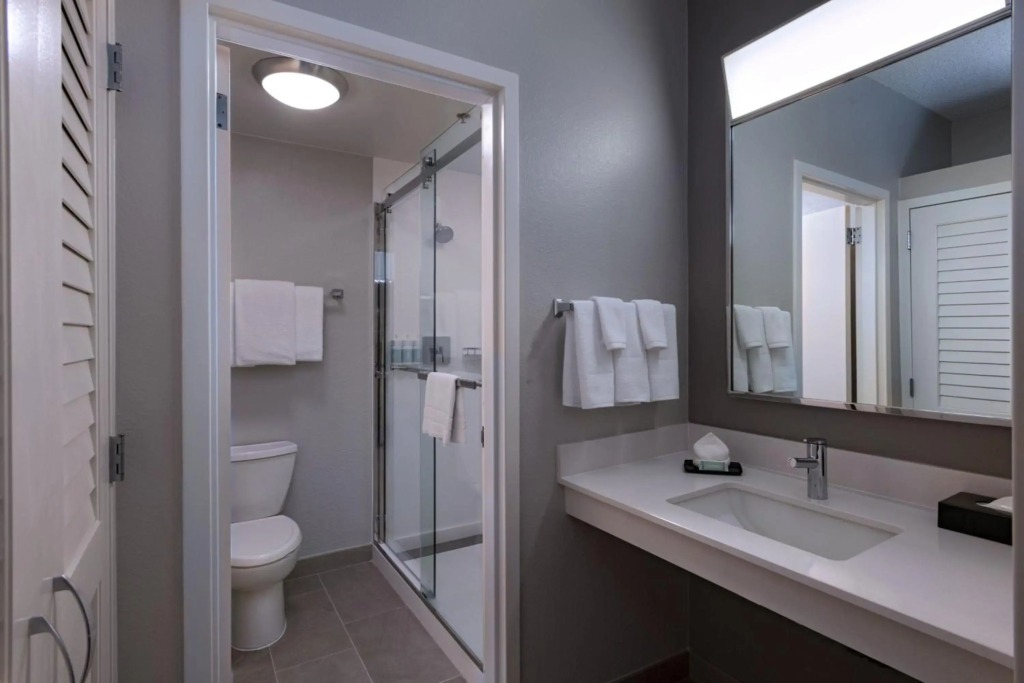 Courtyard by Marriott Dallas Plano Parkway at Preston Road