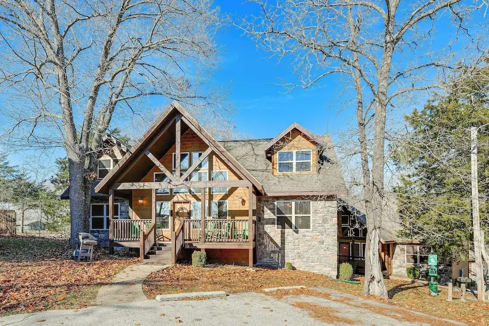 Families Welcome! Branson Resort-style Getaway