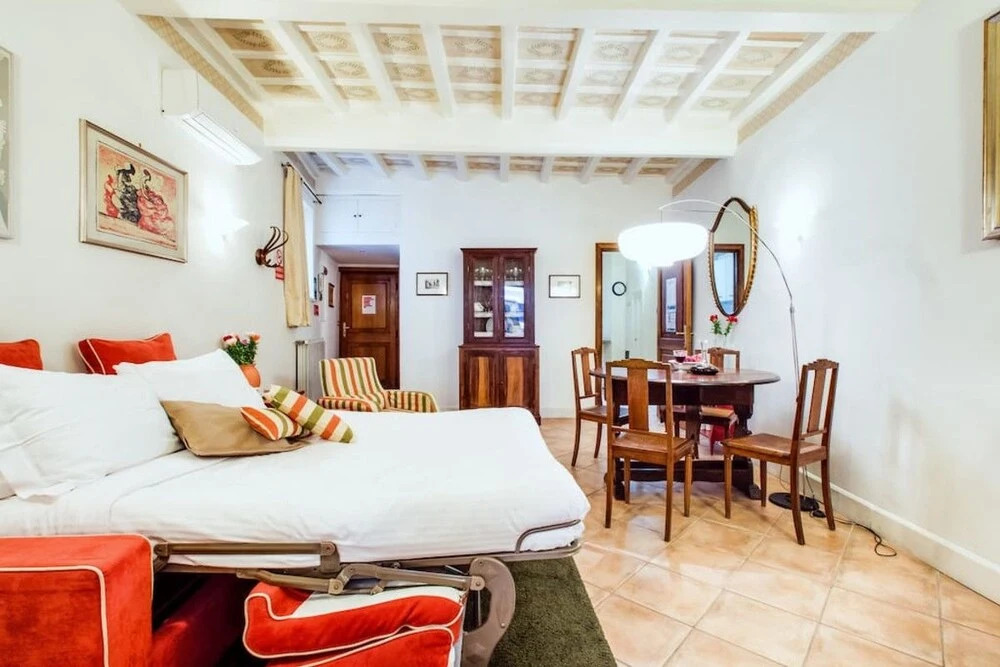 Elegant 1Br Flat in Amazing Central Location!