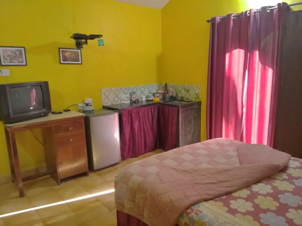 Jes Guest House