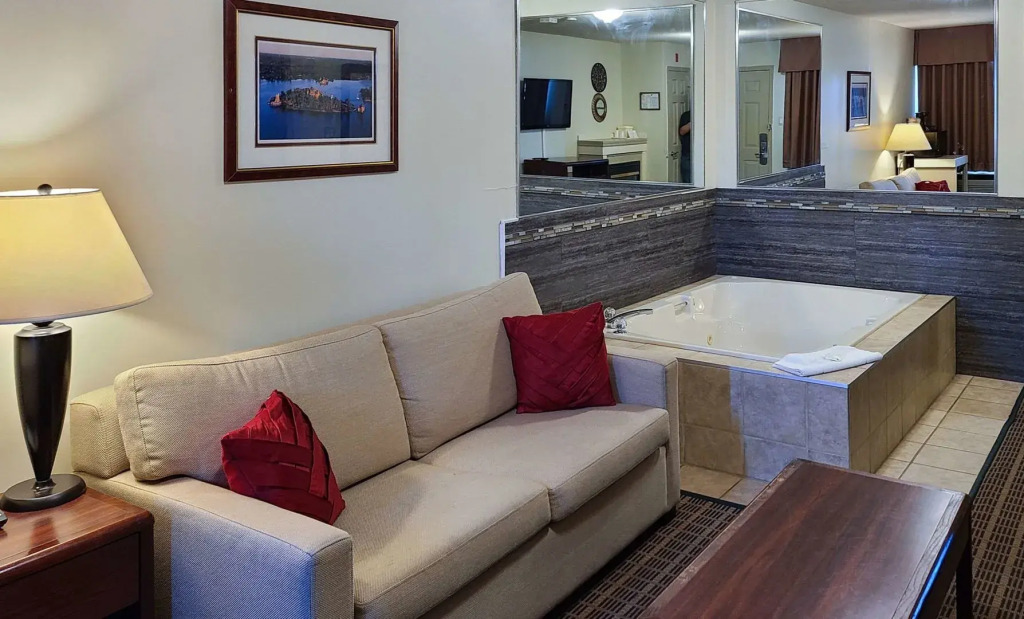 Quality Inn & Suites 1000 Islands