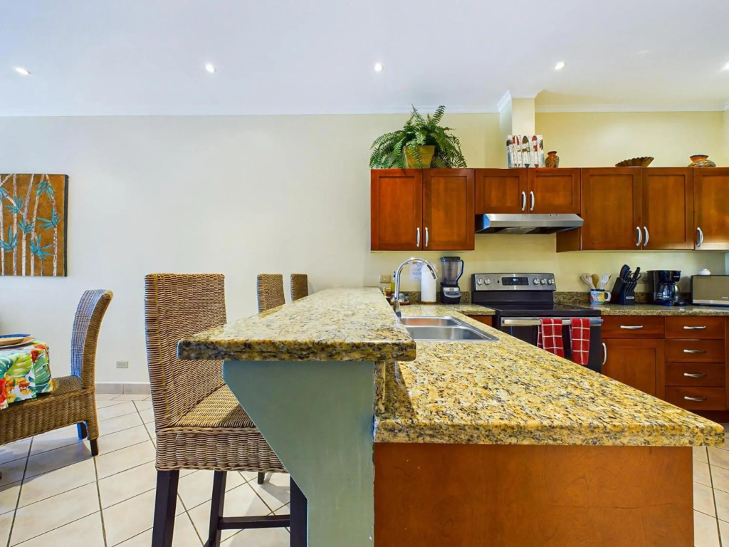 Sunrise 38- Ocean View 2 BR condo, Steps to the Beach