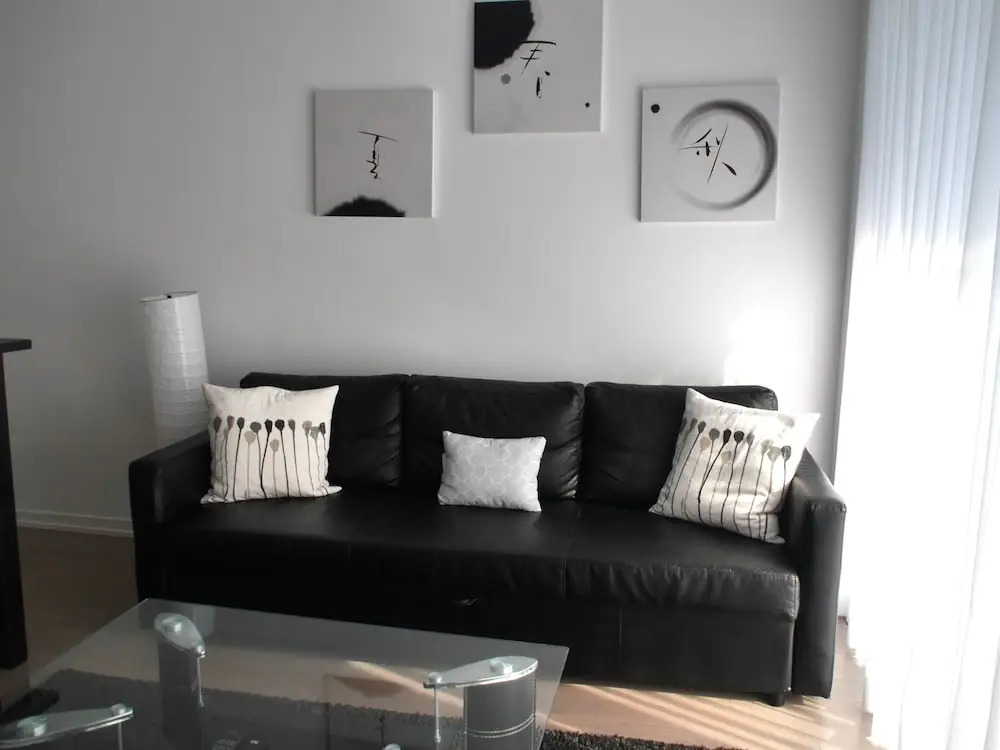 Modern 1BR Condo - Stunning View