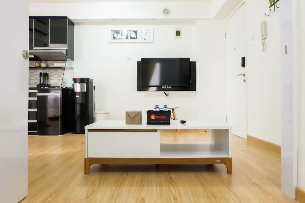 Spacious & Clean Bassura Apartment