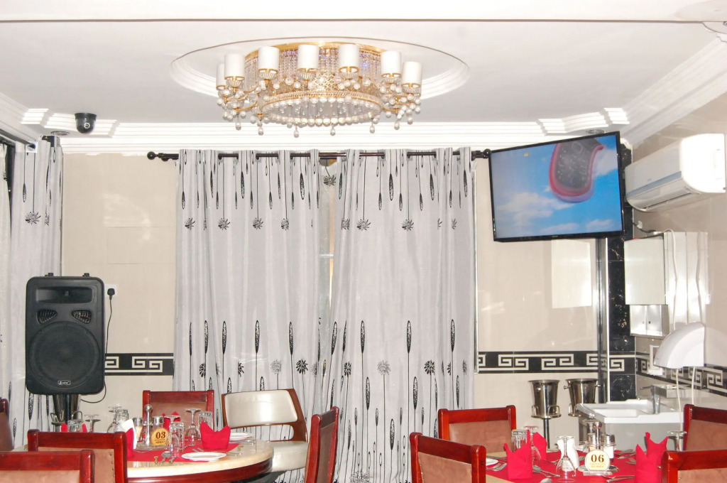 Nemax Royal Hotel
