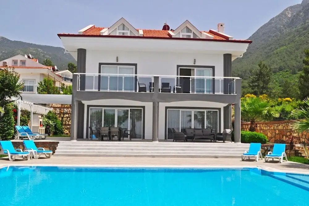 Heights Villa 3B
