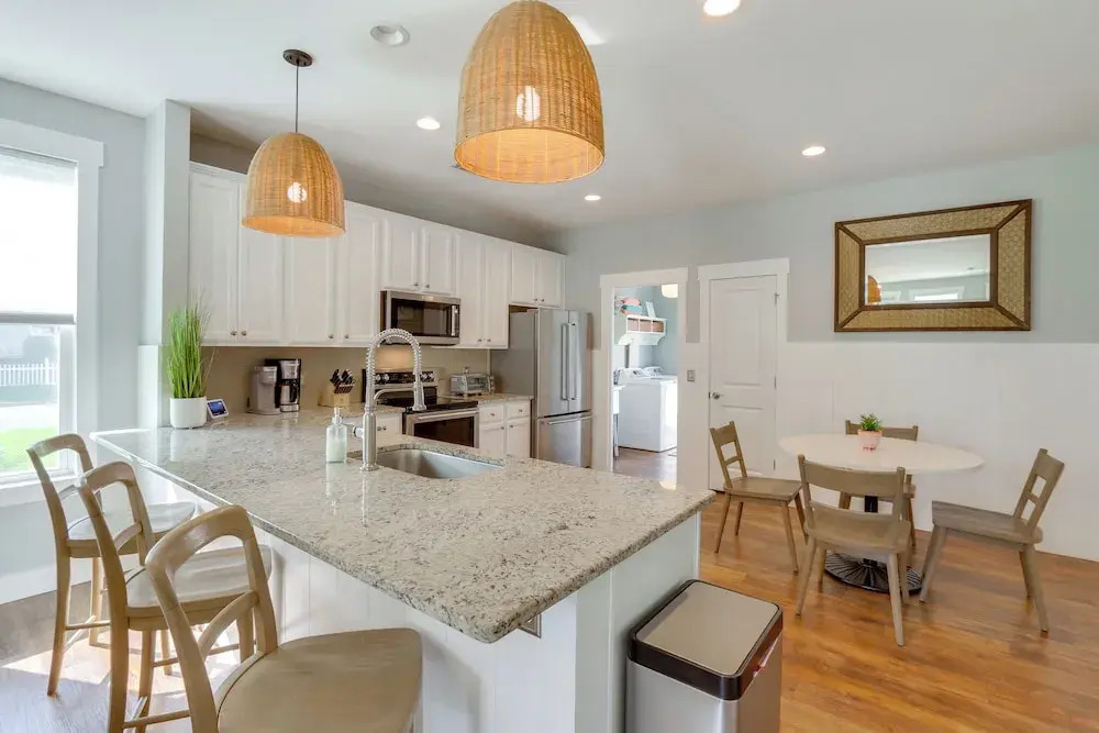 Coastal Home w/ Yard u003c 1 Mi to Old Town Bluffton
