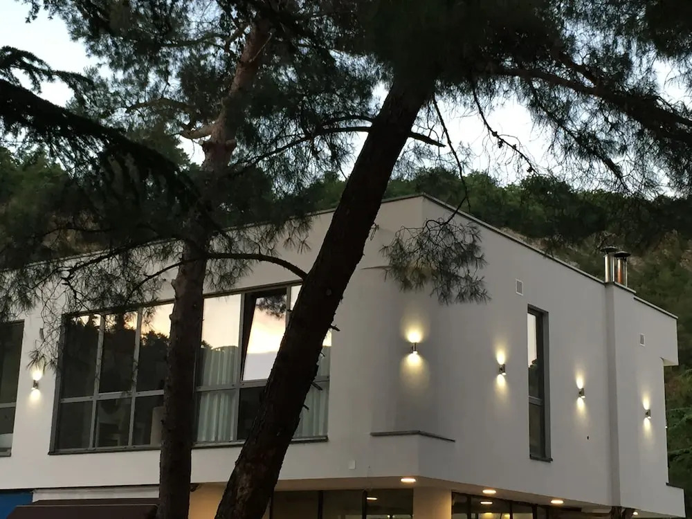 Apartments & Rooms Preelook