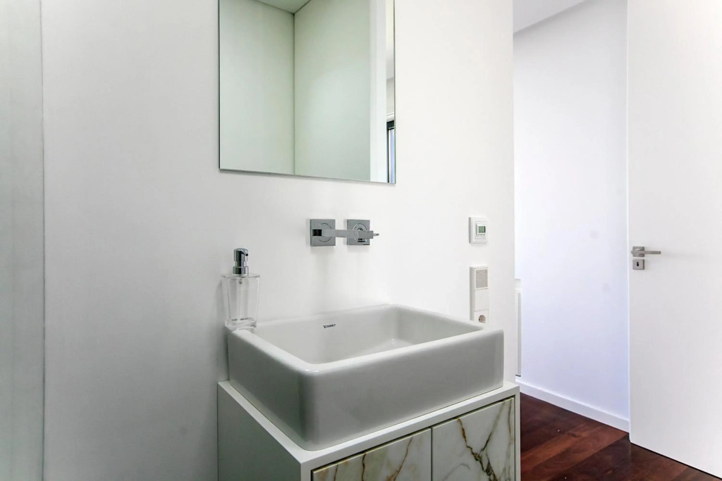LovelyStay - Luxury 2BR Duplex Apartment in Foz Porto
