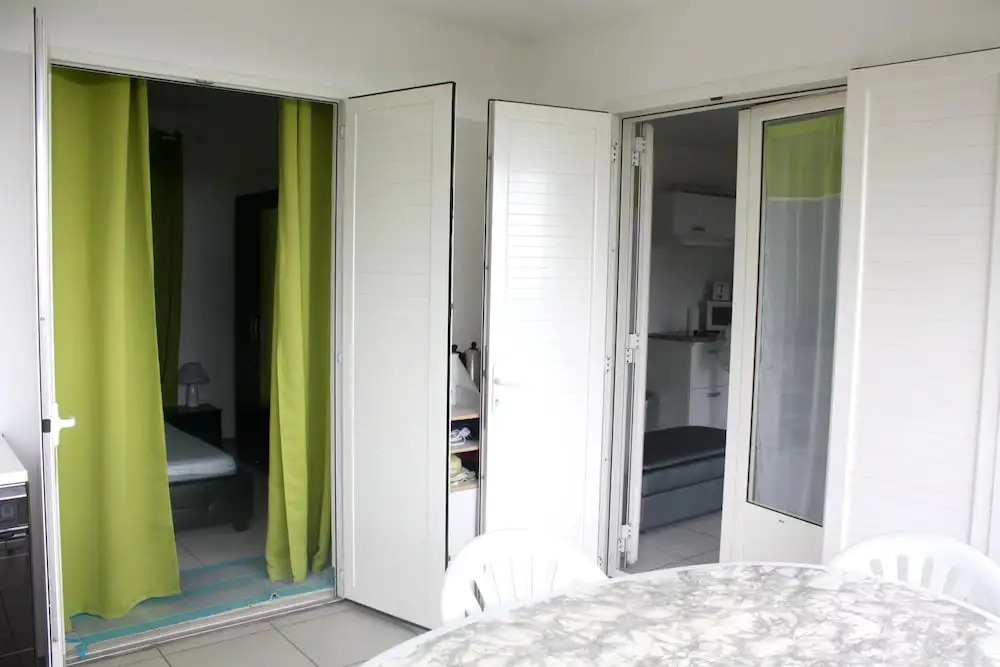 House With one Bedroom in Saint Paul, With Wonderful sea View, Enclose