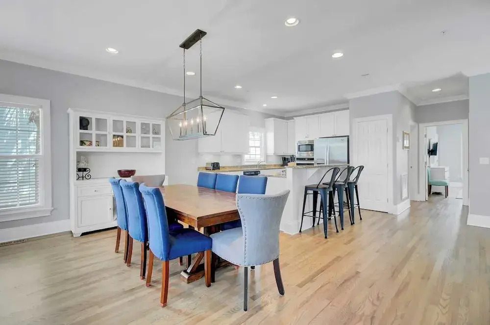 6 10th Avenue by Avantstay Steps to the Beach Pool 2691 Sqft