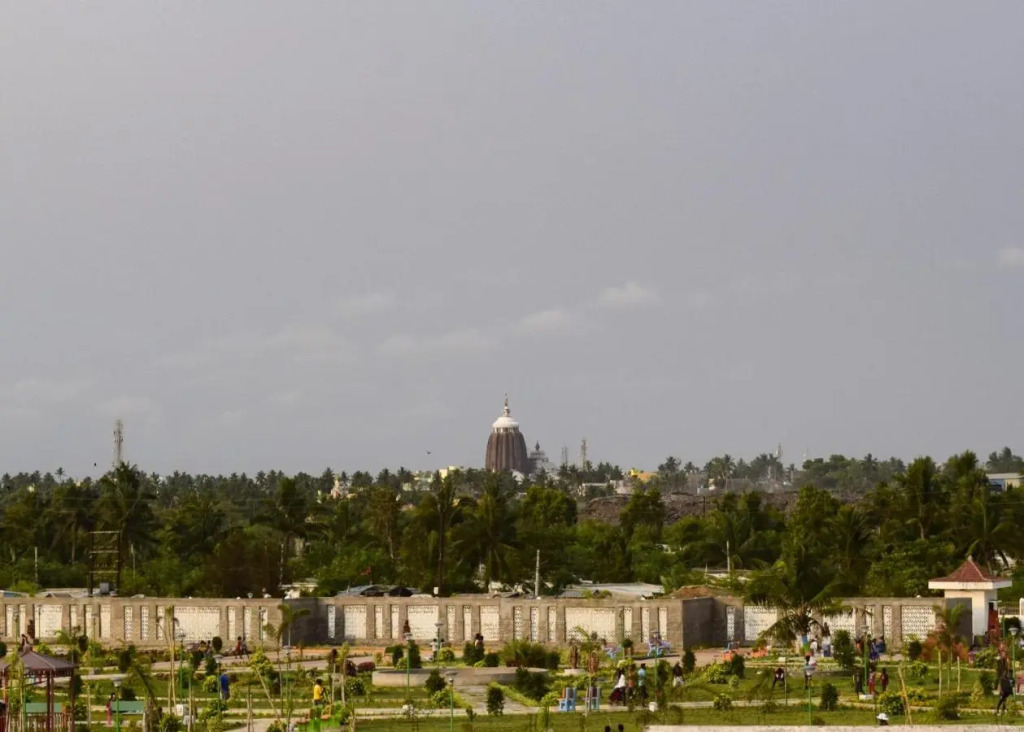 Goroomgo Grand Resort Puri