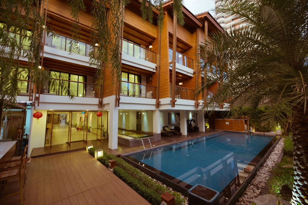 B2 Riverside Premier Resort