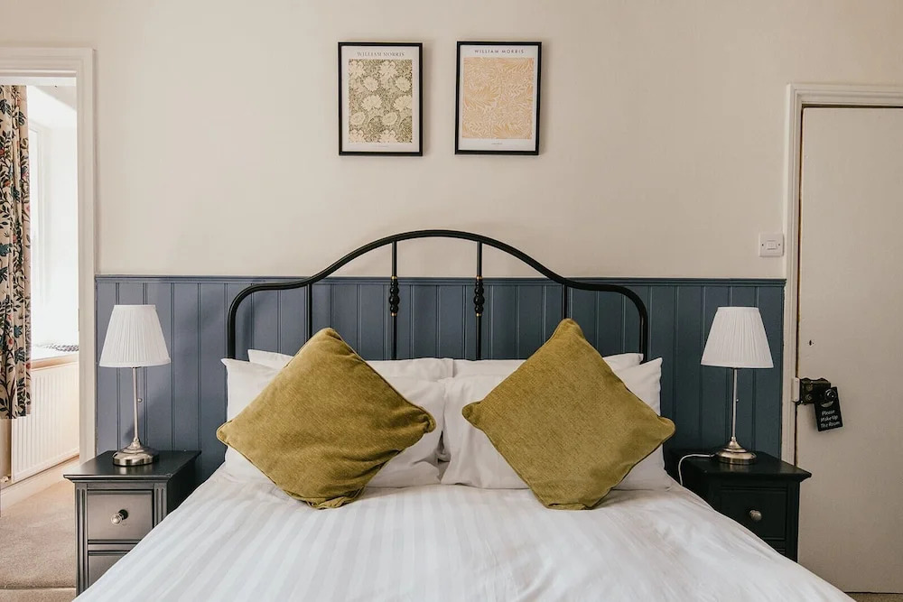 Miresfield Farm Bed & Breakfast