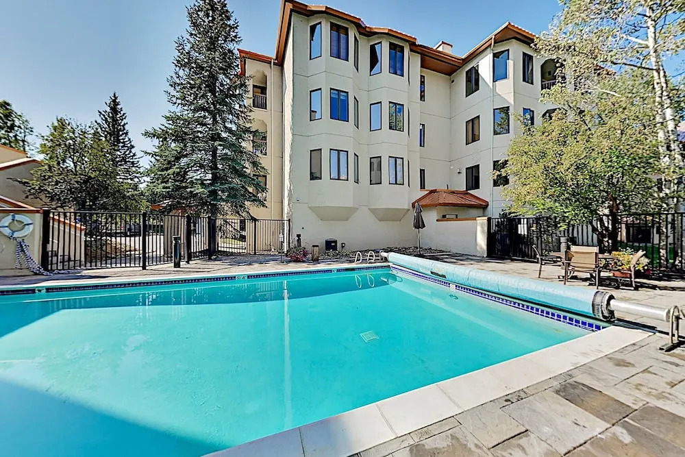 2800 Eaglerididge Dr Condo Unit A-3