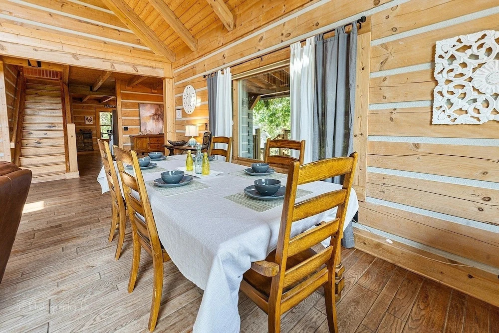 Family Adventure Lodge 5 Bedroom Cabin by RedAwning