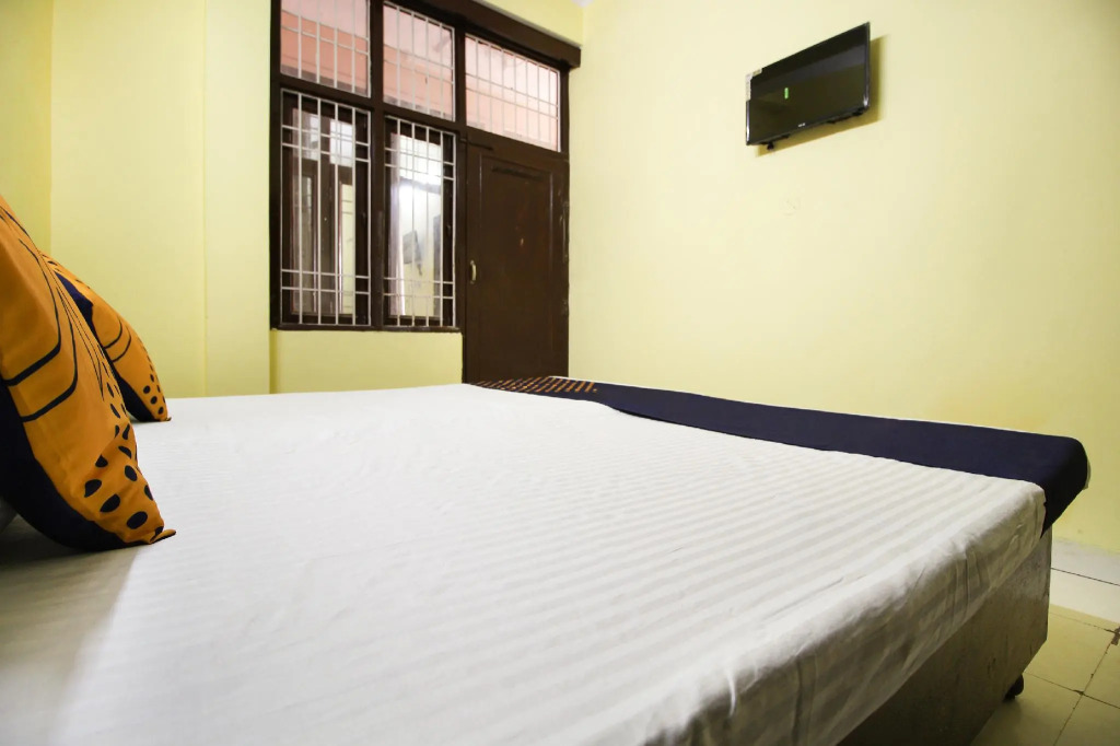 OYO Flagship 67423 Hotel Kavya Guest House