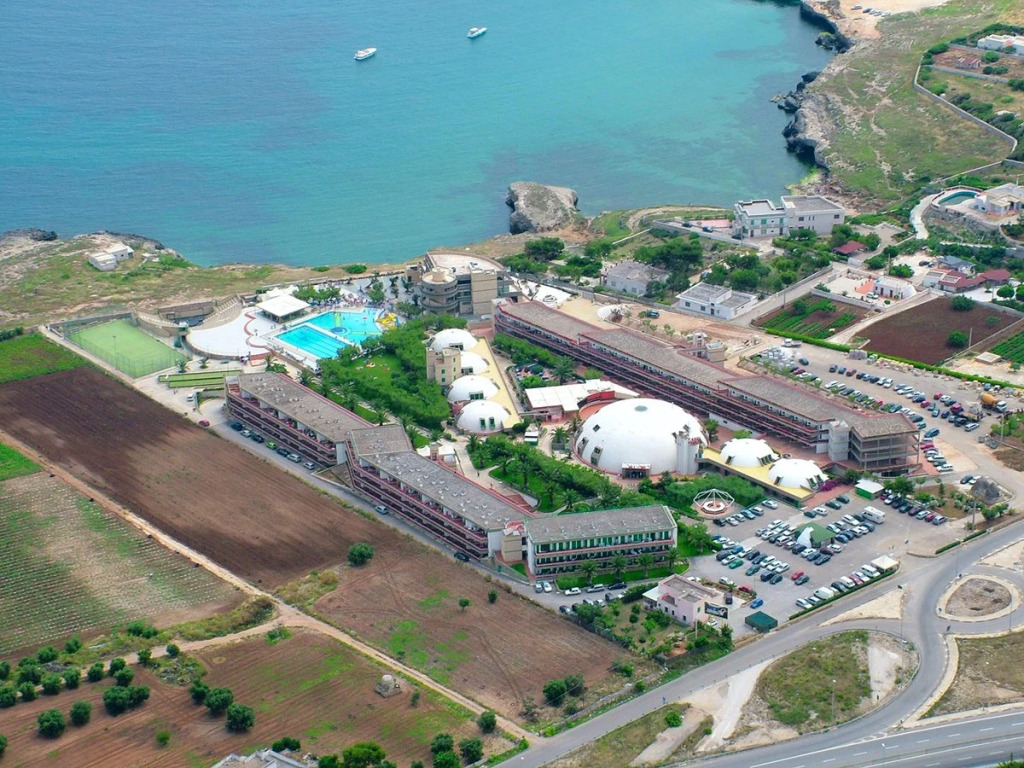 Hotel Villaggio Cala Corvino