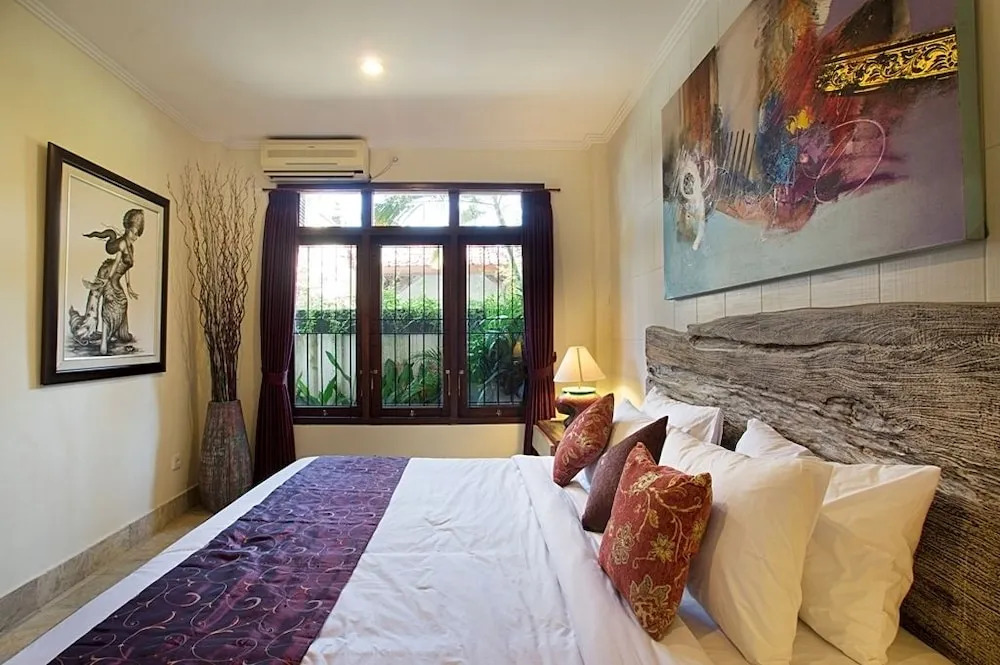 RuKun Residence - Home in Seminyak Bali